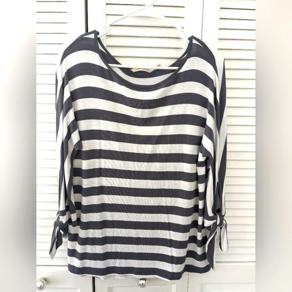 Soft Surroundings Top Womens XS Adrift Striped 1/2 Sleeve Grey/White Blouse Tie - Picture 1 of 7